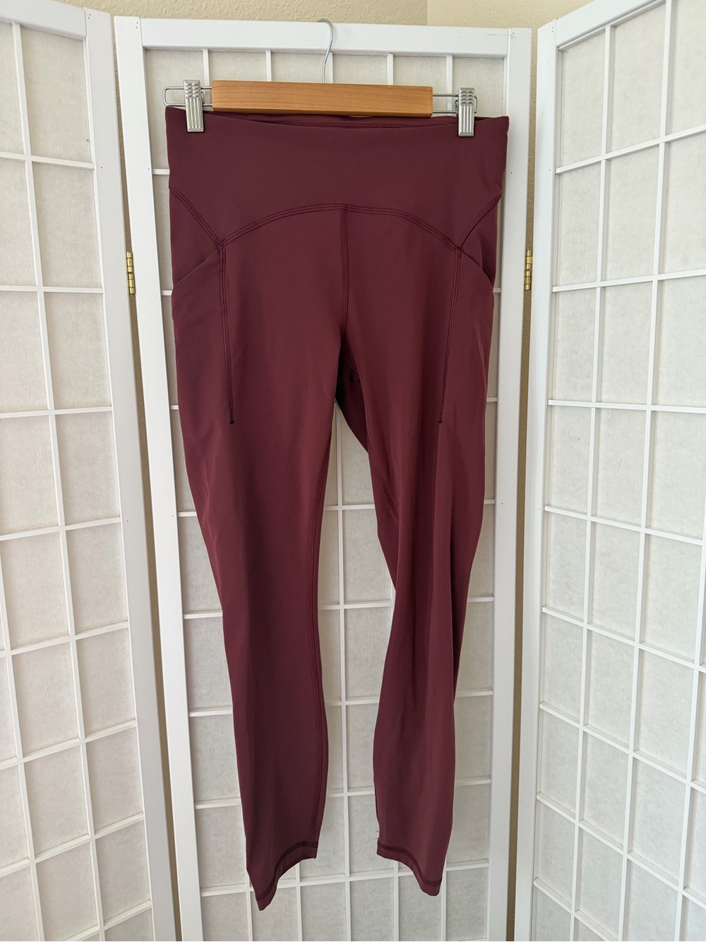 Lululemon Burgundy Maroon Workout Leggings Size 8